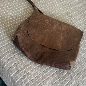 Chic Brown Leather Shoulder Bag